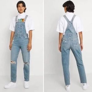 NEW American Eagle Mom Overall Distressed Side Zip Size 12